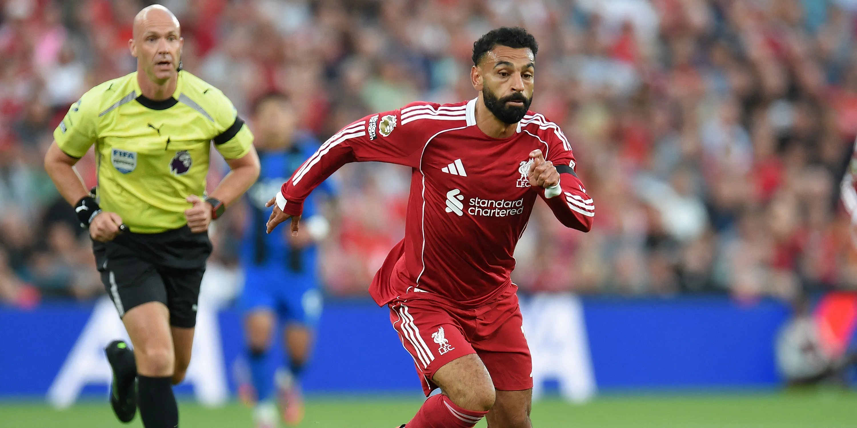 Mohamed Salah ăn mừng bàn thắng, góp phần vào chiến thắng của Liverpool tại Ngoại hạng Anh