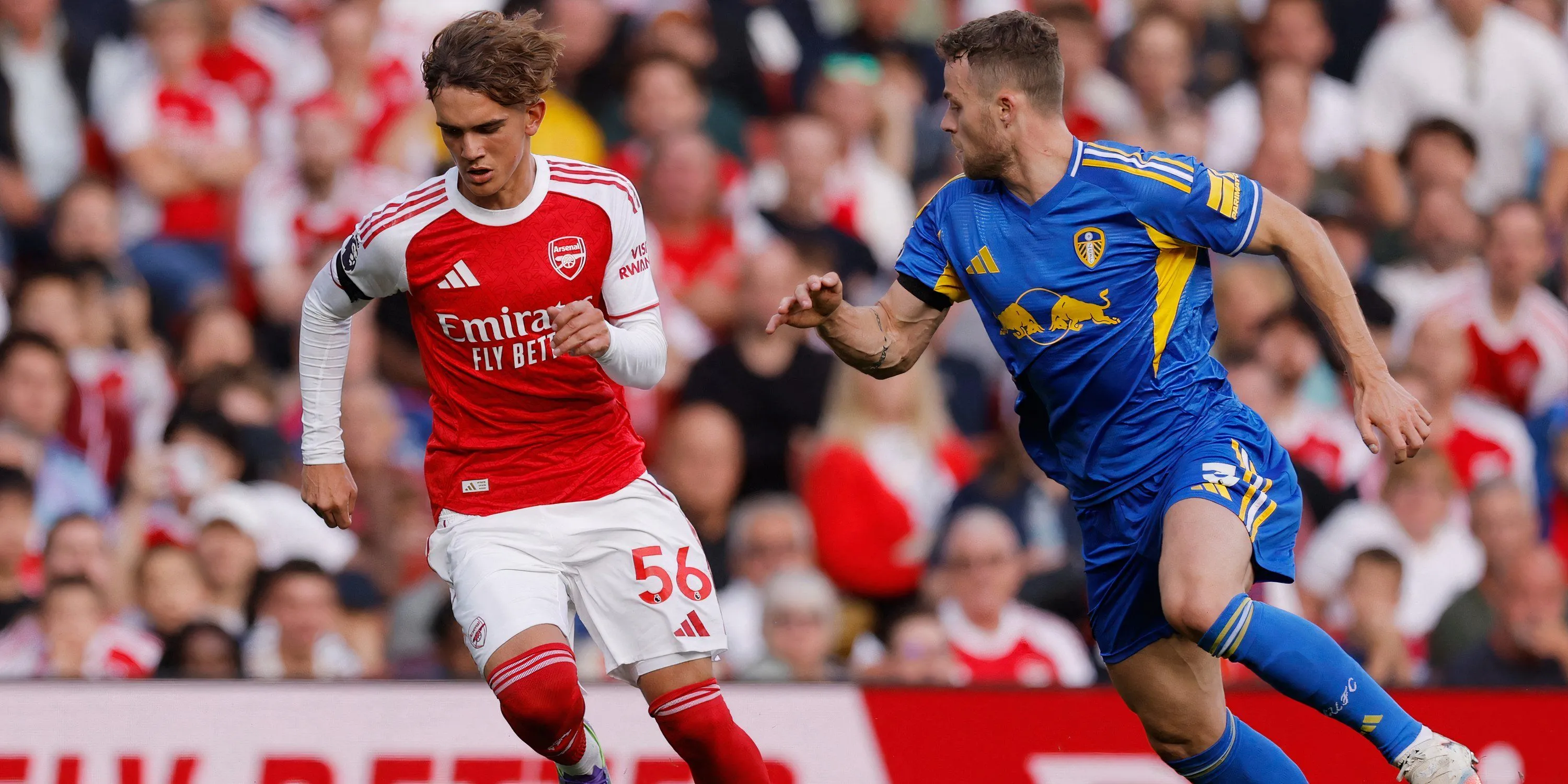 Max Dowman trong trận đấu giữa Arsenal và Leeds United