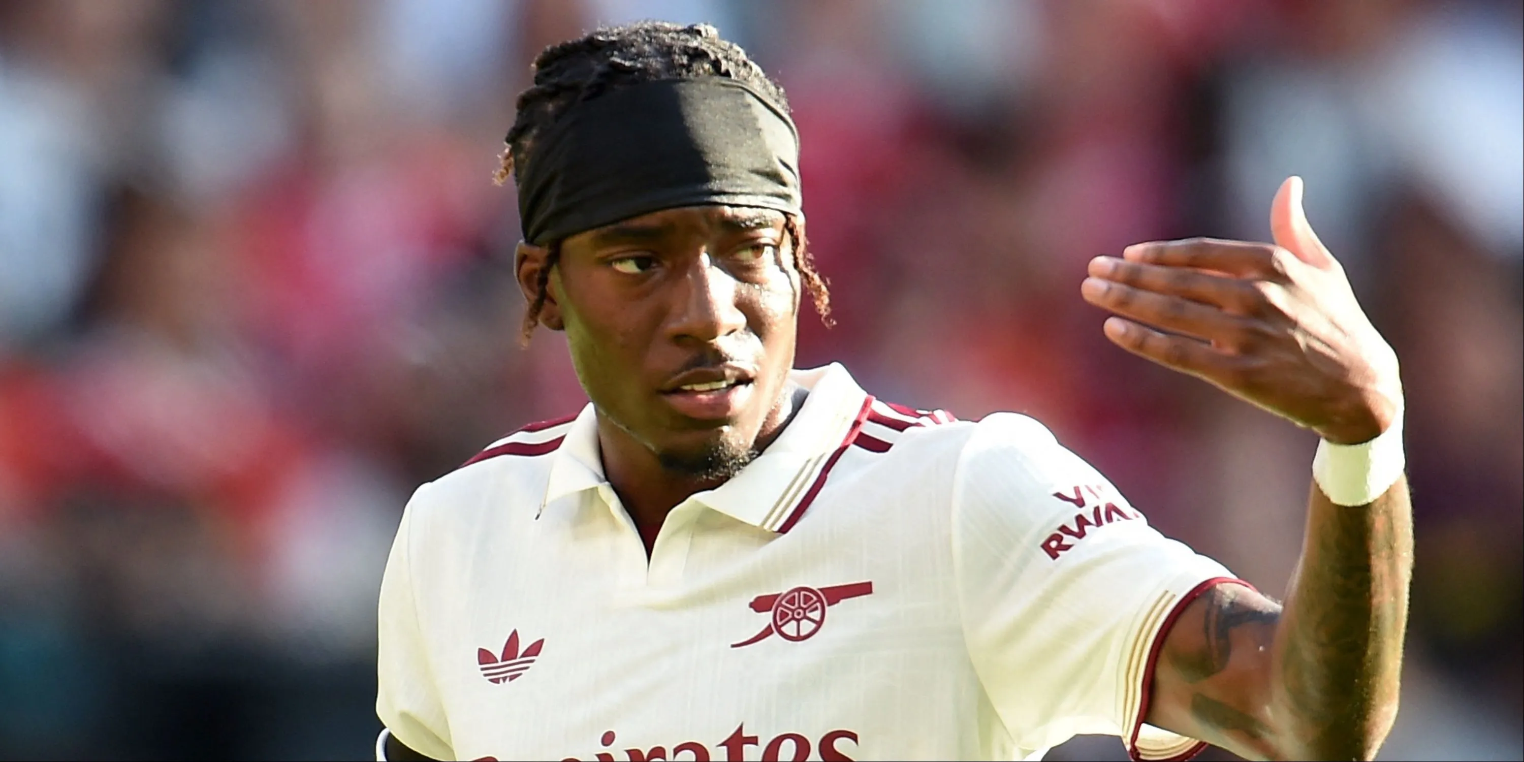 Noni Madueke trong màu áo Arsenal