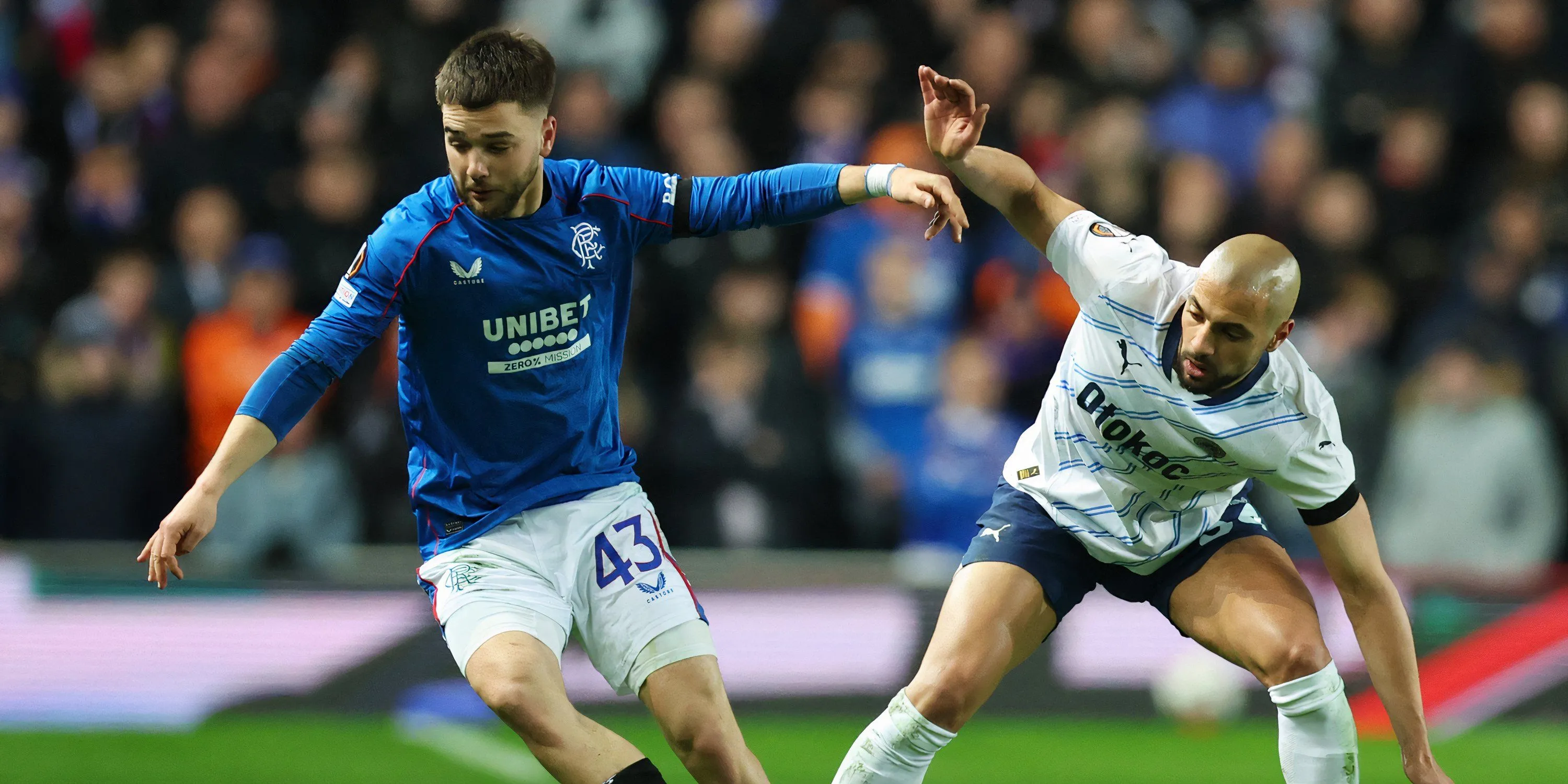 Tiền vệ Nicolas Raskin trên sân Ibrox của Rangers