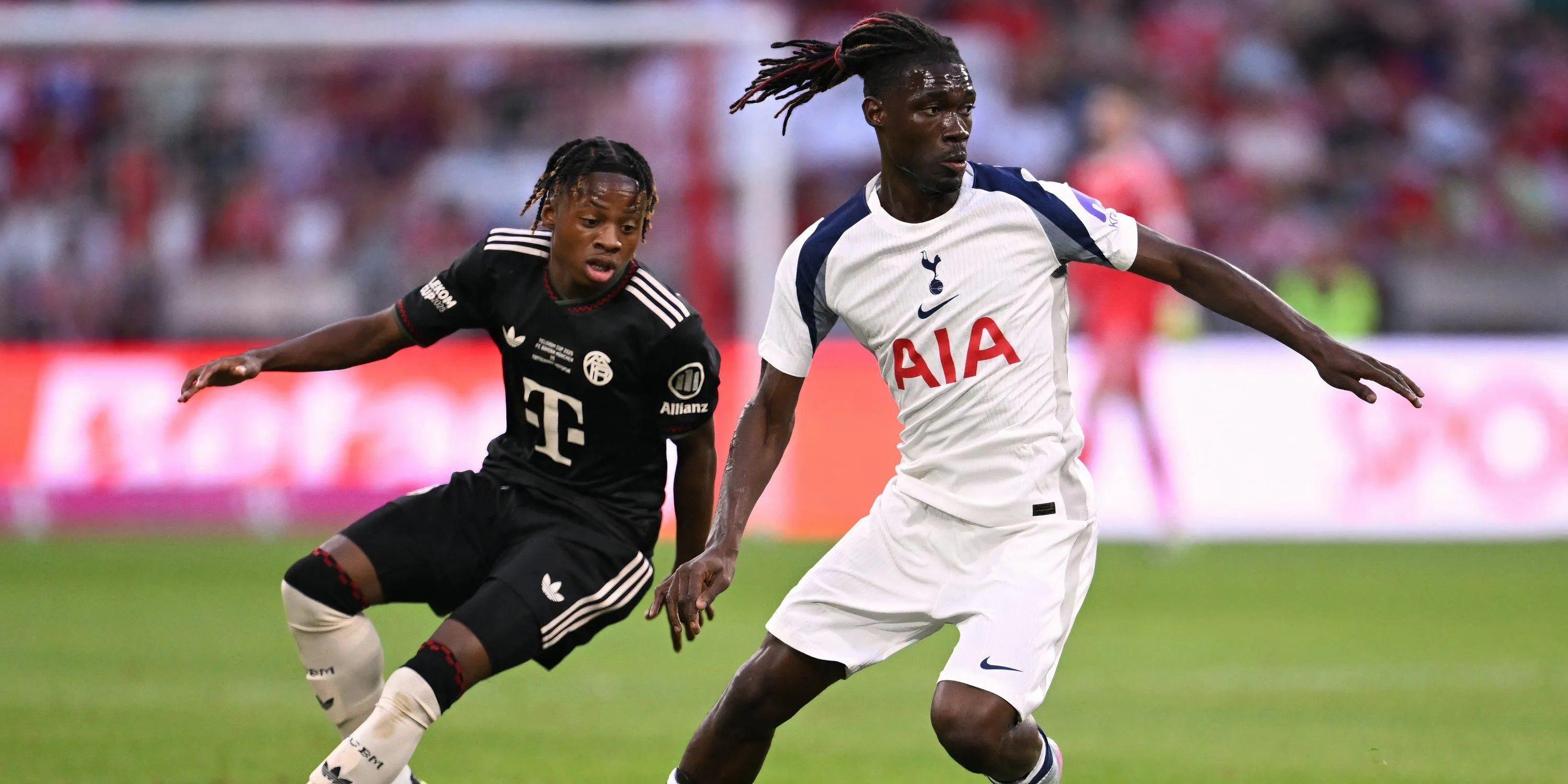 Tiền vệ Yves Bissouma của Tottenham, người có thể rời câu lạc bộ theo dạng cho mượn