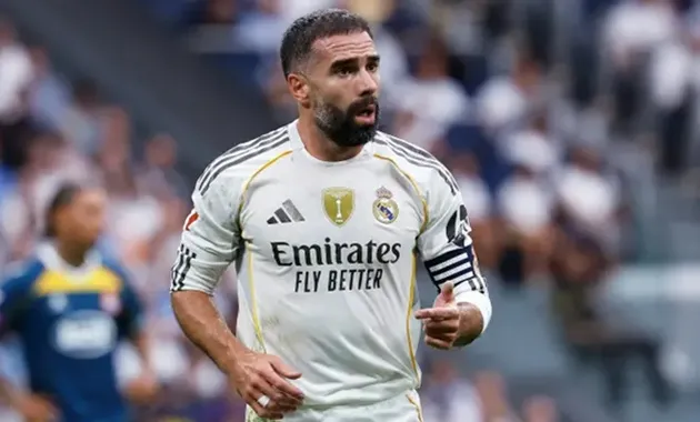 Dani Carvajal trong buổi tập tại Valdebebas chuẩn bị cho El Clasico