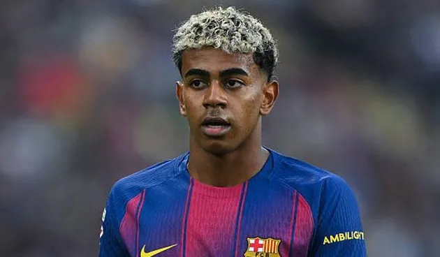 Lamine Yamal thể hiện thái độ chỉ trích Real Madrid trước trận El Clasico, tạo làn sóng bàn luận trên mạng xã hội
