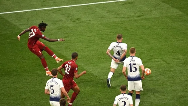 Origi dứt điểm quyết định trận chung kết Champions League 2019 sau pha phạt góc của Milner.