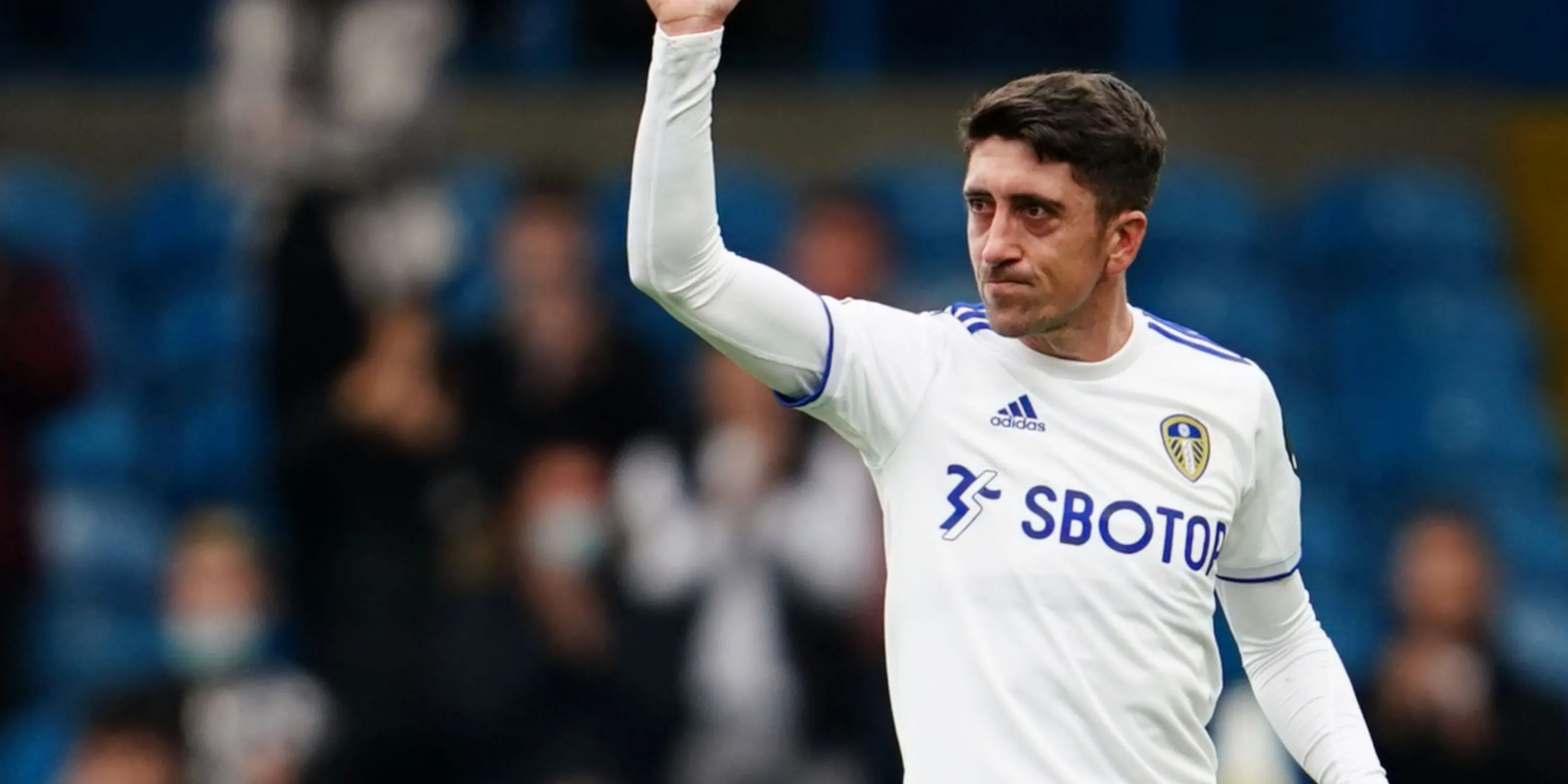 Pablo Hernández trong màu áo Leeds, biểu tượng kiến tạo ở Championship