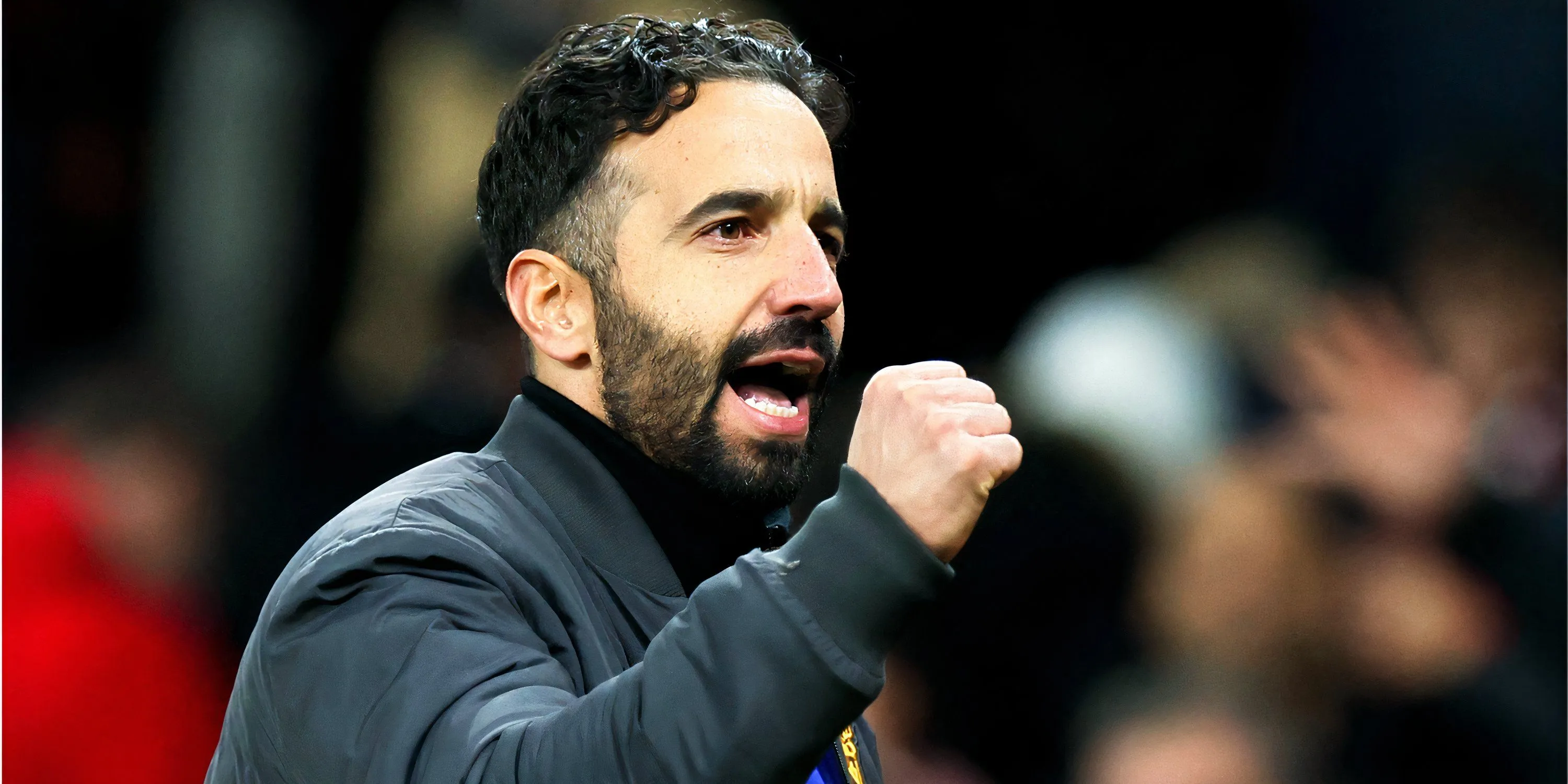 Ruben Amorim tại Old Trafford sau chiến thắng, phản ánh áp lực và sự phục hồi của Man Utd