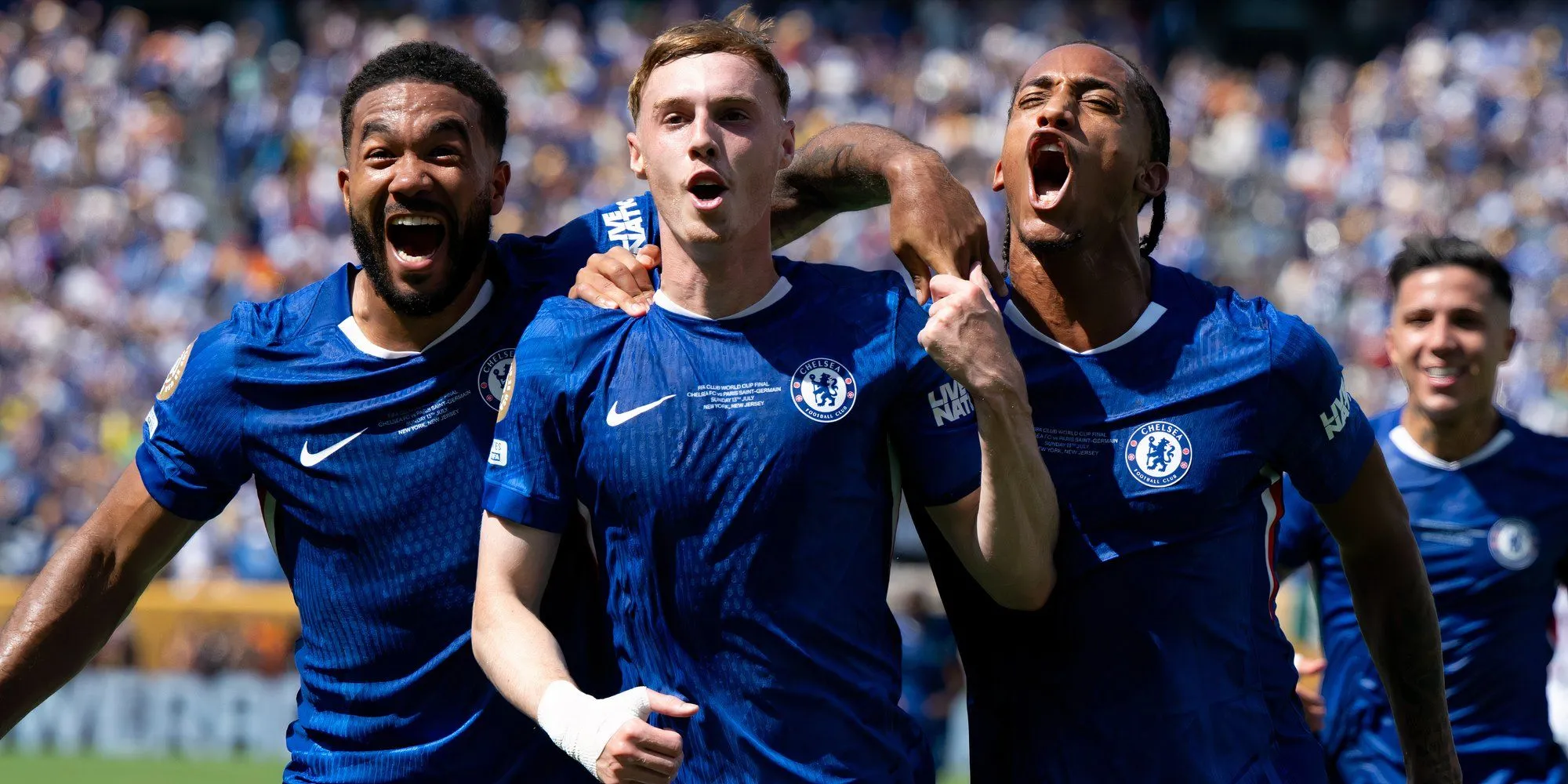 Áo đấu nhà của Chelsea mùa giải 2025/26