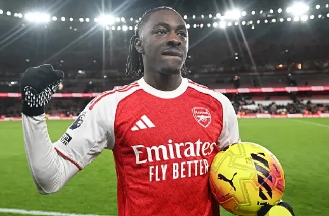 Eberechi Eze lập hat-trick bàn thắng trong trận derby Bắc London