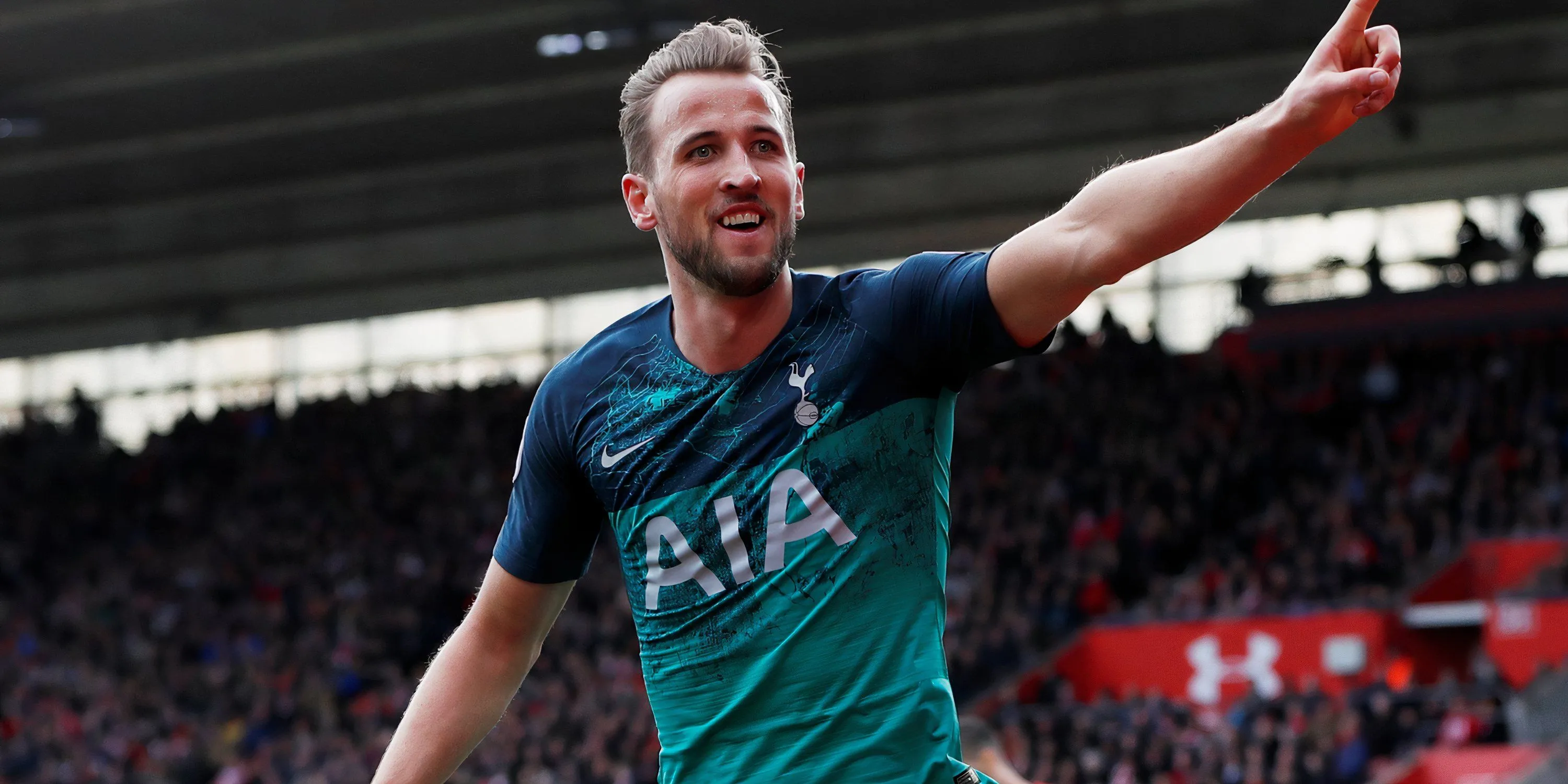 Harry Kane trong áo Tottenham Hotspur với giá trị thị trường lên tới 132 triệu bảng tại thời kỳ đỉnh cao