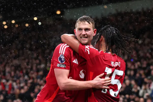 Matthijs de Ligt đang dần chứng minh giá trị thực sự của mình tại Old Trafford